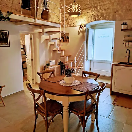 Holiday home Trullo D'aragona